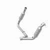 MagnaFlow Direct Fit Catalytic Converter 2006 Dodge RAM 1500 Pickup 5.7L Solid Front Axle